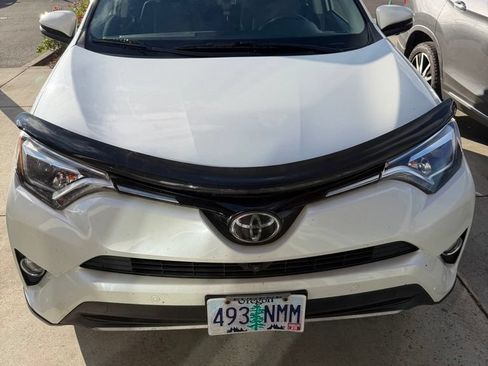 Used 2017 Toyota RAV4 Limited w/ Advanced Technology Package AWD/4WD image 5