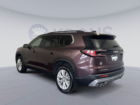 Used 2024 GMC Acadia Elevation FWD image 4