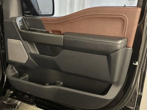 Used 2022 Ford F150 Lariat w/ Equipment Group 502A High image 40