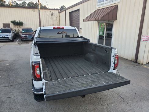 Used 2016 GMC Sierra 1500 SLT w/ SLT Premium Package image 29