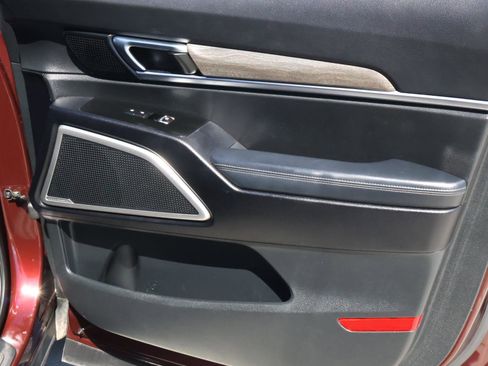 Used 2021 Kia Telluride EX w/ EX Premium Package image 17