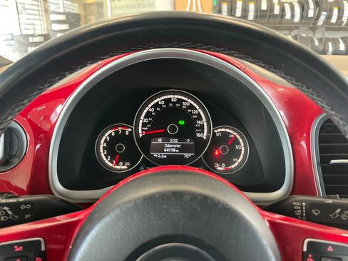 Used 2013 Volkswagen Beetle 2.5 FWD image 3