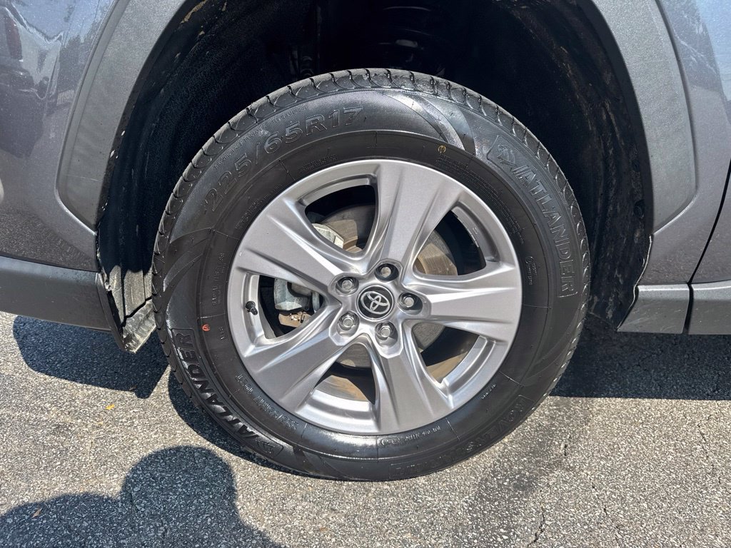Certified 2024 Toyota RAV4 XLE FWD image 43
