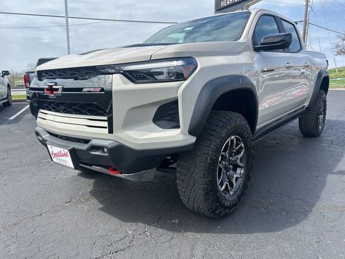 New 2026 Chevrolet Colorado ZR2 w/ Technology Package AWD/4WD image 1
