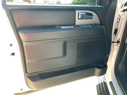 Used 2016 Ford Expedition EL XLT image 21