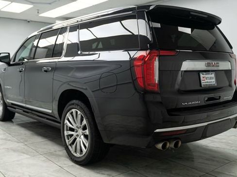 Used 2023 GMC Yukon XL Denali image 7