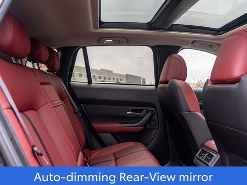 Used 2025 MAZDA CX-50 AWD 2.5 Hybrid w/ Premium Pkg image 14