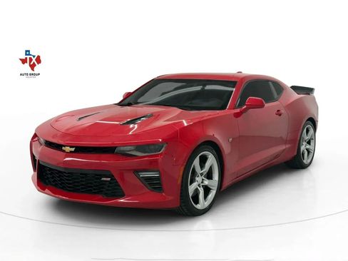 Used 2017 Chevrolet Camaro SS image 5