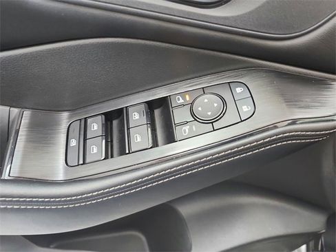 Used 2023 Nissan Rogue SV w/ SV Premium Package image 30