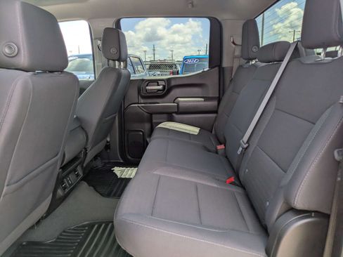 Used 2025 Chevrolet Silverado 1500 Custom w/ Turbomax Blackout Package RWD image 17