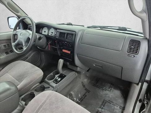 Used 2002 Toyota Tacoma PreRunner w/ SR5 Pkg w/ Chrome Pkg RWD image 22