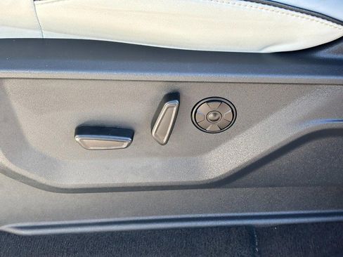 Used 2025 Ford Expedition Max Platinum w/ Platinum Ultimate Package image 17