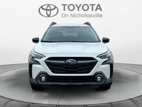 Used 2023 Subaru Outback Premium AWD/4WD image 9