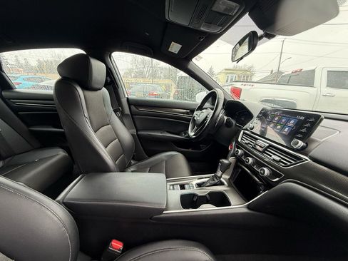 Used 2022 Honda Accord Sport image 19