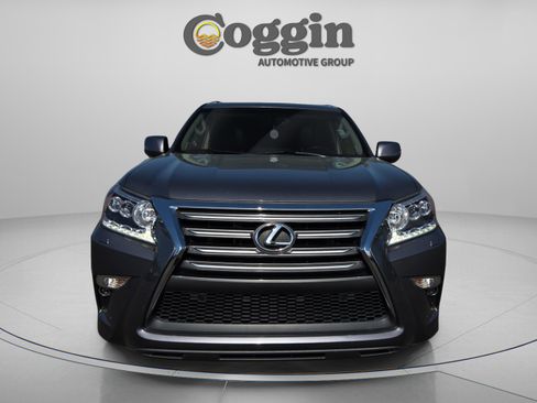 Used 2018 Lexus GX 460 Premium w/ Premium Package image 8