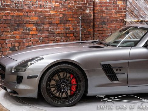 Used 2014 Mercedes-Benz SLS AMG GT Roadster w/ Designo Style Package image 12