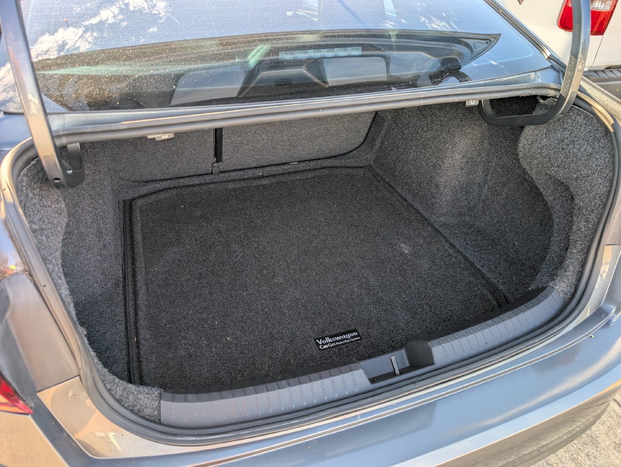 Used 2019 Volkswagen Jetta SE FWD image 29