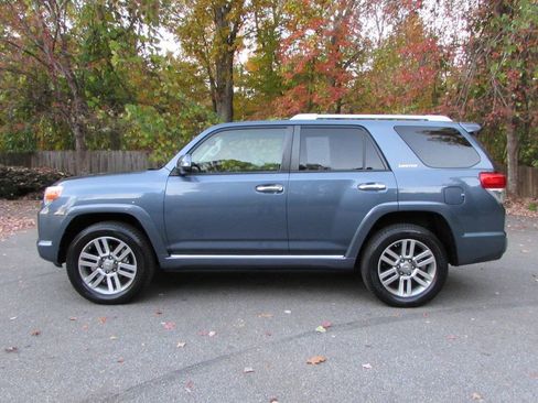 Used 2012 Toyota 4Runner Limited image 3