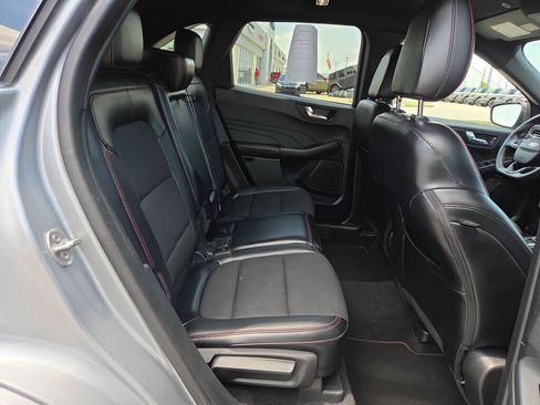 Used 2023 Ford Escape ST-Line FWD image 14