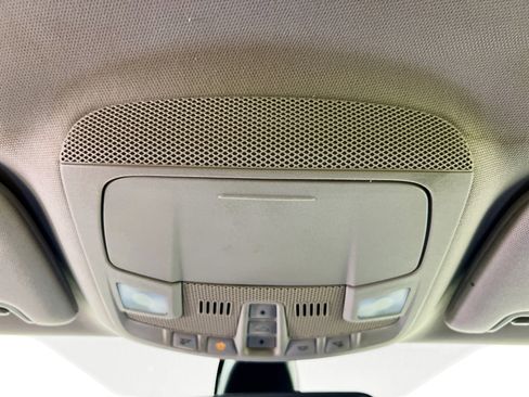 Used 2019 Ford Fusion Titanium image 22