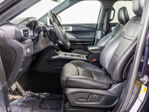 Used 2020 Ford Explorer ST w/ ST Street Pack image 29