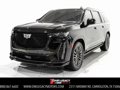 Used 2023 Cadillac Escalade ESV V