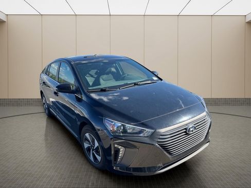 Used 2017 Hyundai Ioniq SEL image 8