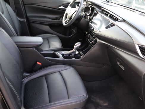 Used 2022 Buick Encore GX Essence w/ Advanced Technology Package image 11