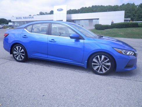 Used 2021 Nissan Sentra SV w/ SV Premium Package image 8
