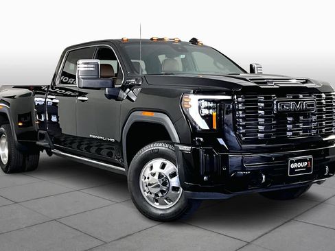 Certified 2025 GMC Sierra 3500 Denali Ultimate image 3