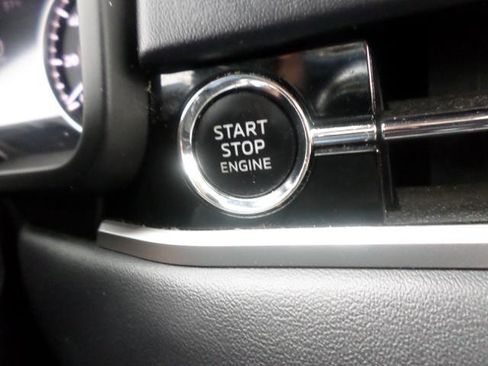 Used 2022 Mitsubishi Outlander ES image 35