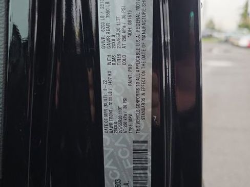 Used 2022 Jeep Wrangler Unlimited Sahara w/ Cold Weather Group image 19