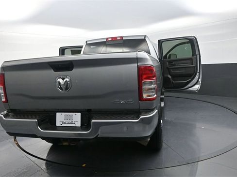 Used 2024 RAM 2500 Tradesman w/ Chrome Appearance Group image 40