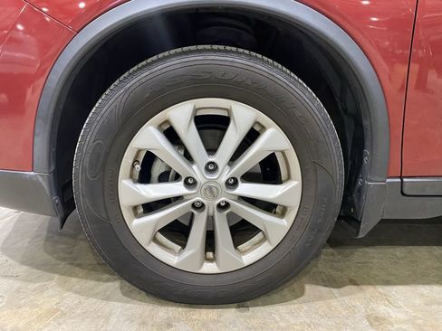 Used 2015 Nissan Rogue SV FWD image 19