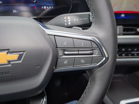 New 2026 Chevrolet Equinox LT w/ Convenience Package II image 19