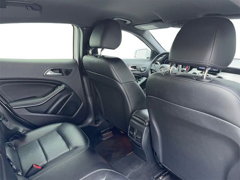 Used 2020 Mercedes-Benz GLA 250 image 47