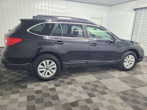Used 2018 Subaru Outback 2.5i Premium AWD/4WD image 12