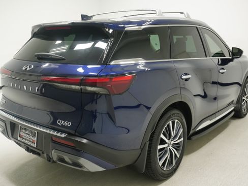 Used 2023 INFINITI QX60 Sensory w/ Vision Package AWD/4WD image 4