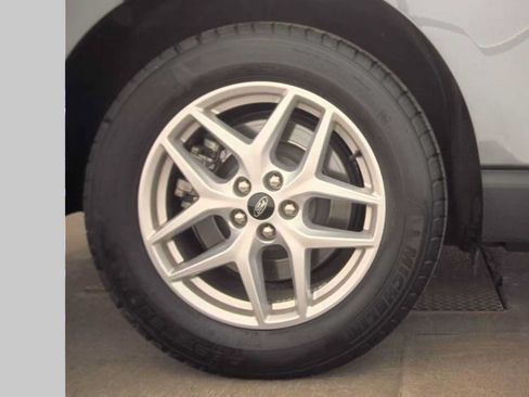 Used 2023 Ford Edge SEL w/ Convenience Package AWD/4WD image 10