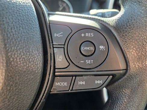 Certified 2025 Toyota RAV4 XLE w/ Convenience Package image 22