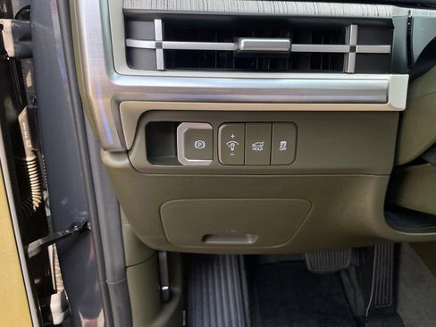 Used 2025 Hyundai Santa Fe Calligraphy FWD image 14