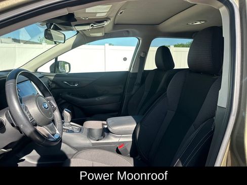 Used 2025 Subaru Outback Premium AWD/4WD image 11