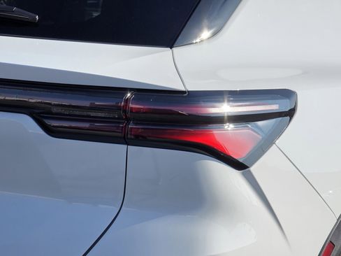 New 2026 Chevrolet Equinox EV LT w/ LPO, Blackout Package image 12