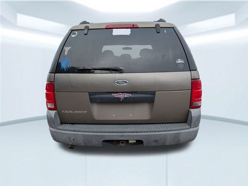 Used 2004 Ford Explorer XLS image 5