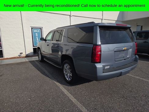 Used 2016 Chevrolet Suburban LT w/ Luxury Package RWD image 5