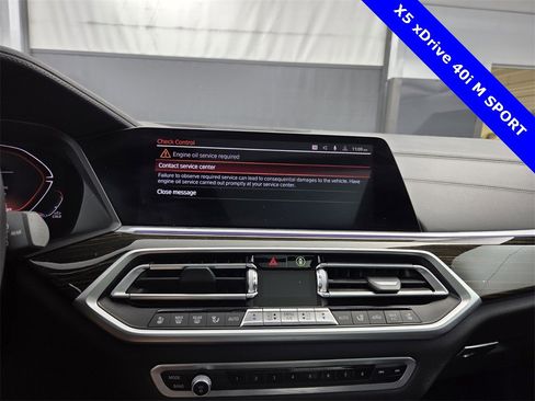 Used 2021 BMW X5 xDrive40i w/ M Sport Package image 37