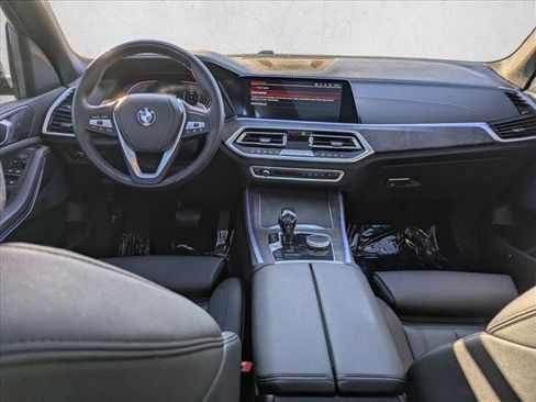 Used 2022 BMW X5 sDrive40i w/ Parking Assistance Package image 18