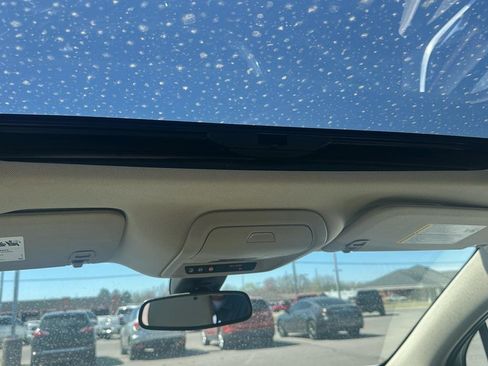 Used 2018 Buick Enclave Premium w/ Experience Buick Package image 11