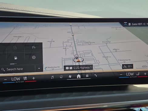 Certified 2023 BMW 740i RWD image 25