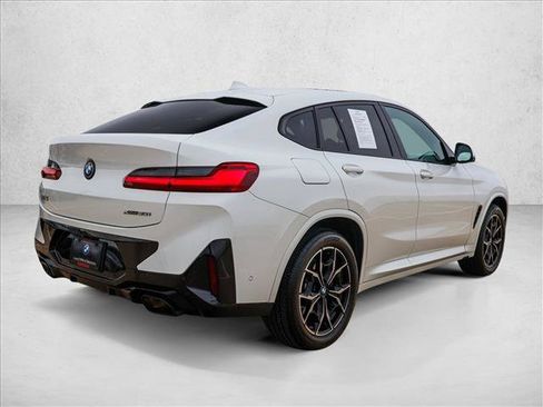 Used 2024 BMW X4 xDrive30i w/ Premium Package AWD/4WD image 5